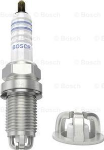 BOSCH 0 242 240 572 - Aizdedzes svece ps1.lv