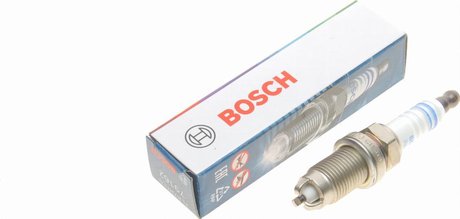 BOSCH 0 242 235 788 - Aizdedzes svece ps1.lv