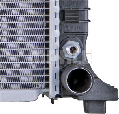 MAHLE CR 683 000P - Radiators, Motora dzesēšanas sistēma ps1.lv