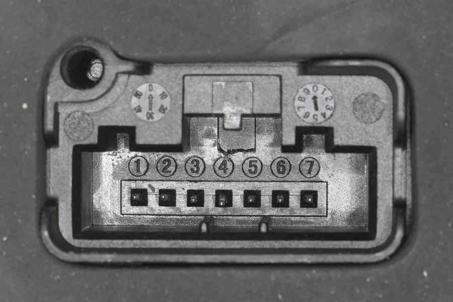 Vemo V10-85-2262 - Durvju slēdzene ps1.lv