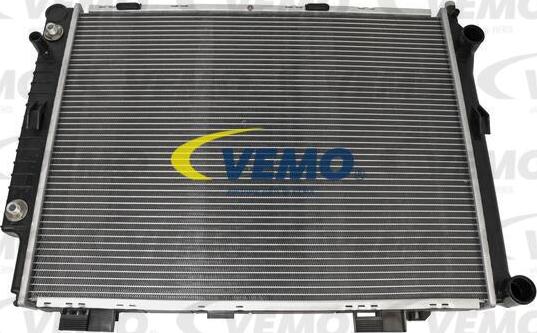 Vemo V30-60-1233 - Radiators, Motora dzesēšanas sistēma ps1.lv