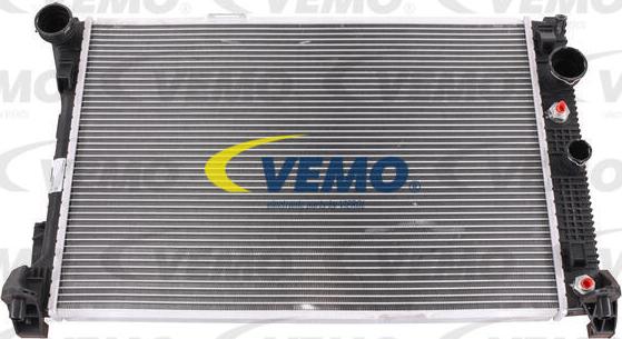 Vemo V30-60-1270 - Radiators, Motora dzesēšanas sistēma ps1.lv