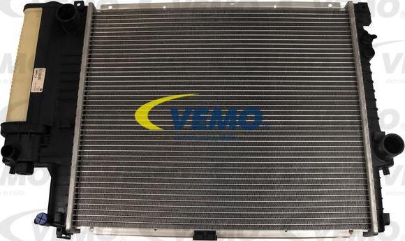 Vemo V20-60-1511 - Radiators, Motora dzesēšanas sistēma ps1.lv