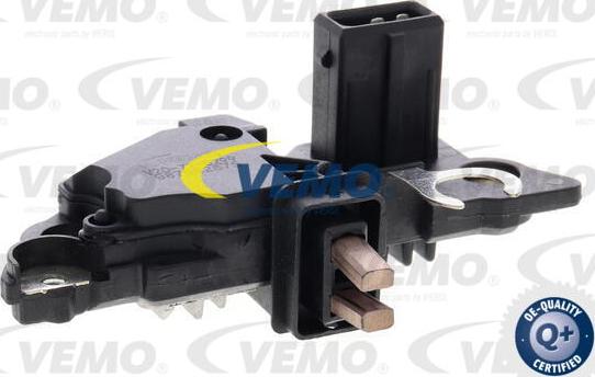 Vemo V20-77-0299 - Ģeneratora sprieguma regulators ps1.lv